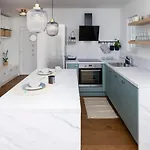 Villa Solenta S Grijanim Bazenom
