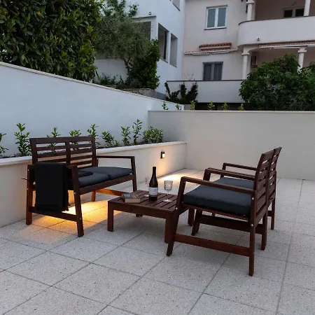 Villa Solenta S Grijanim Bazenom *
