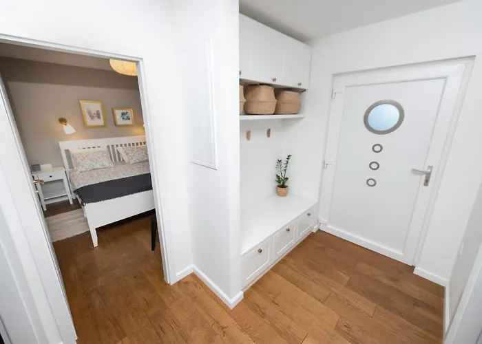 Solenta S Grijanim Bazenom * Stomorska