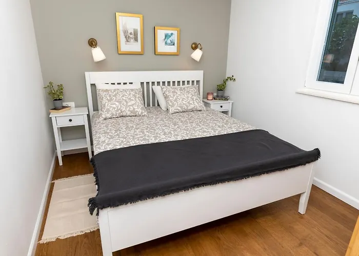 Solenta S Grijanim Bazenom Villa Stomorska