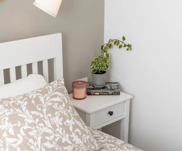 Solenta S Grijanim Bazenom Villa *